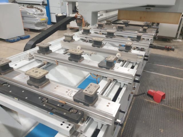 Centro di lavoro a Ventose WEEKE OPTIMAT BHC VENTURE 5M