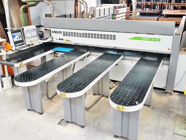 Plattensäge mit automatischer Beschickung SELCO WNT 610