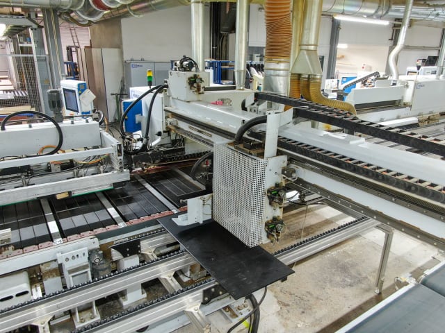 Einseitige Kantenanleimmaschine HOMAG KFL10/24/PU/30