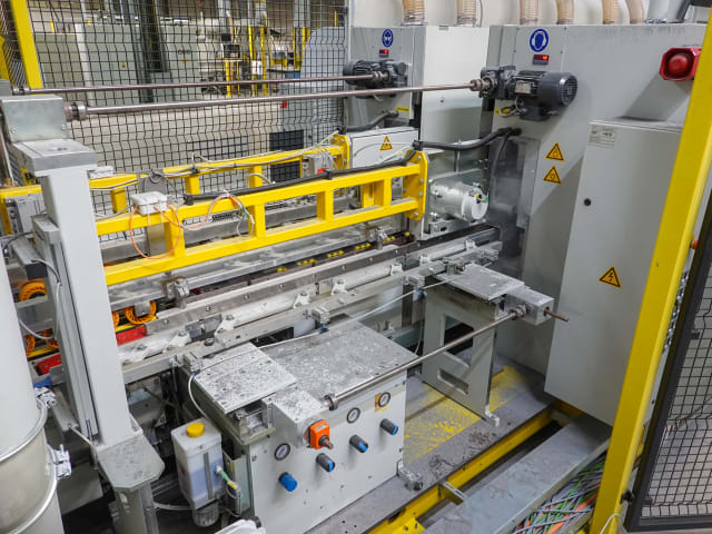 Squaring Lines KRAFT + AVERCON + FRAXINUS FLOORING PRODUCTION LINE