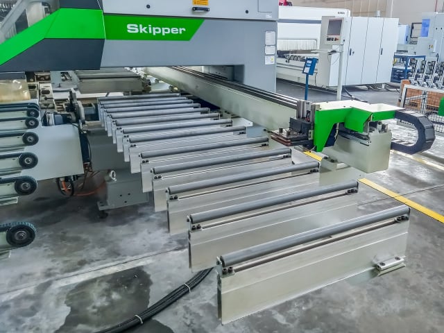 CNC for Flexible Drilling BIESSE SKIPPER 130
