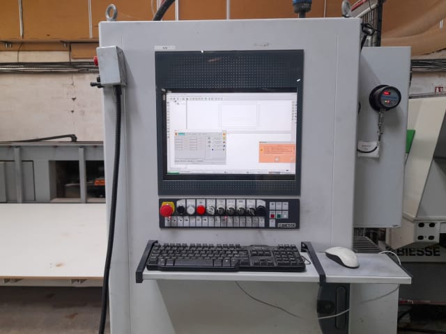 네스팅 작업대가 있는 머시닝 센터 BIESSE ROVER G 714