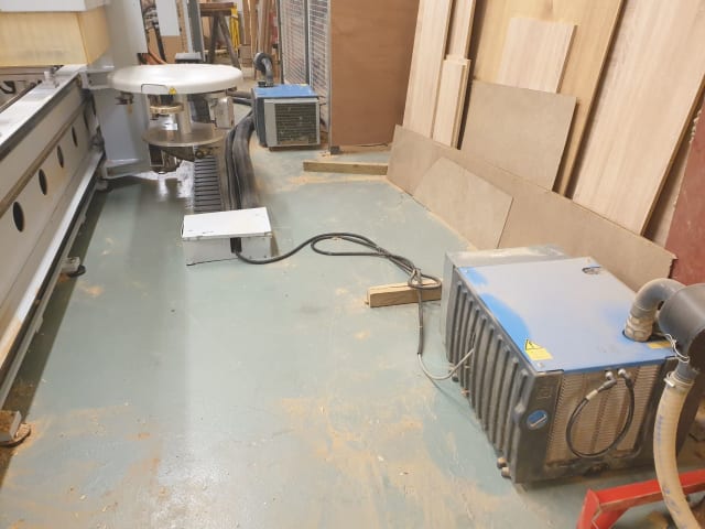 Centro di lavoro a Ventose WEEKE PROFILINE BHC 460-5200