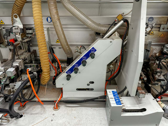 Einseitige Kantenanleimmaschine BIESSE AKRON 1440 A