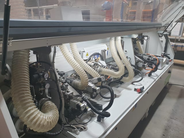 Einseitige Kantenanleimmaschine BIESSE AKRON 1330