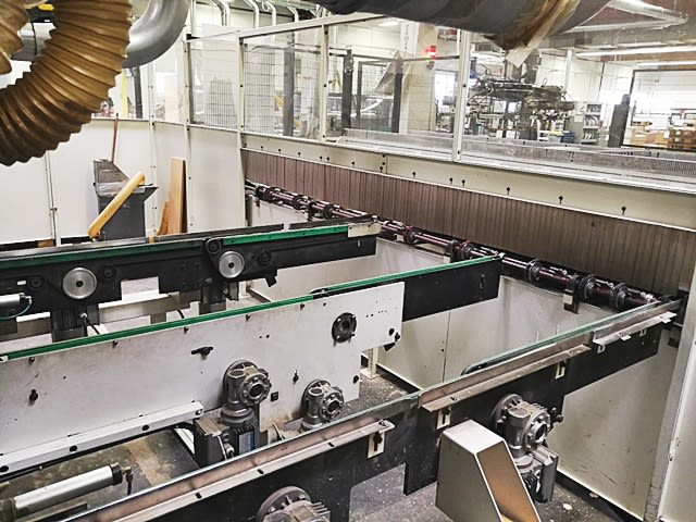 Máquina flexible de perforación MORBIDELLI AUTHOR 900