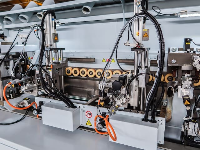 Einseitige Kantenanleimmaschine BRANDT OPTIMAT KDF 440 AIRTEC