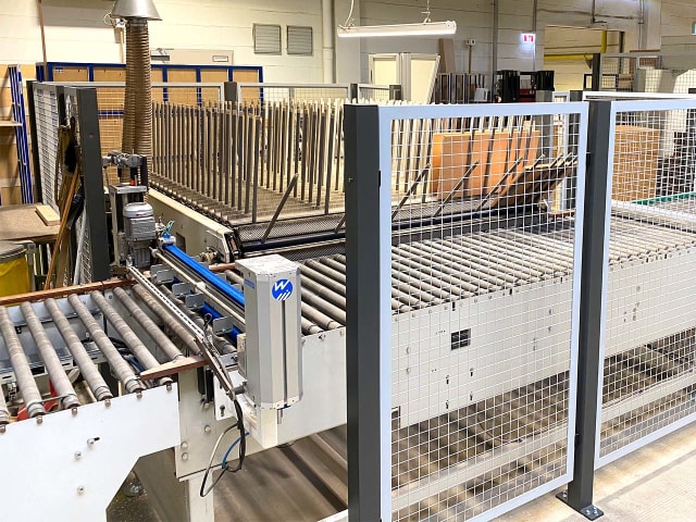 钻孔与嵌入生产线 PRIESS BAT-DTW-CNC