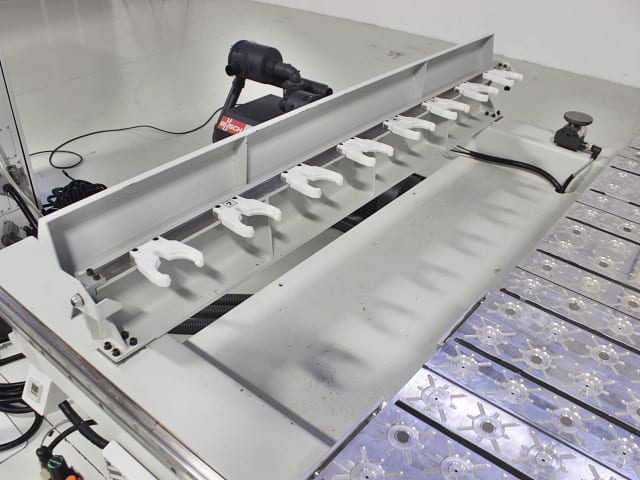 Centro di lavoro con piano NESTING BIESSE ROVER J FT 1530