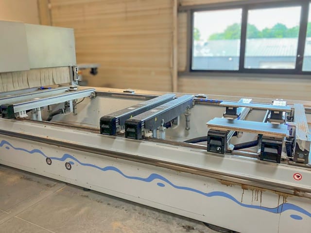 CNC Machine Centers With Pod And Rail WEEKE BMG 311/42/K VENTURE