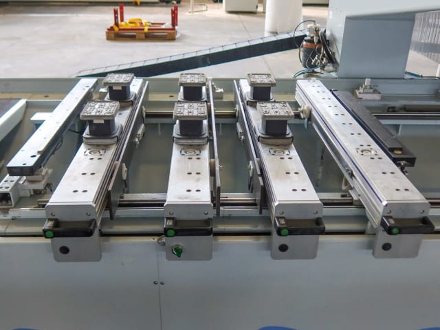 真空吸盘式加工中心 WEEKE BHC 500