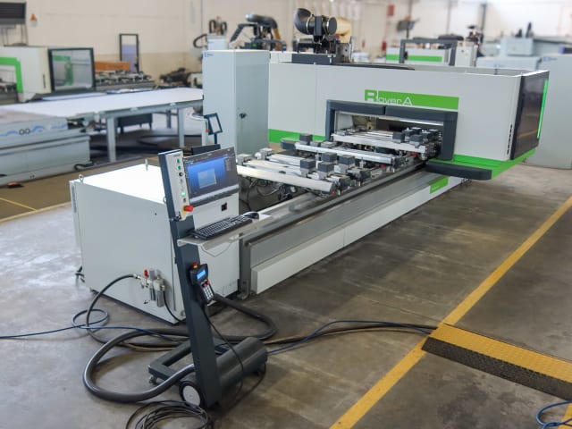 Centro di lavoro a 5 assi BIESSE ROVER A 1532