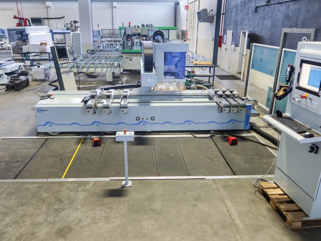 CNC Machine Centers With Pod And Rail WEEKE VENTURE 3M