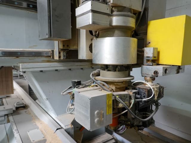 CNC Machine Centres For Routing, Drilling And Edgebanding. HOMAG BAZ 32/50/K