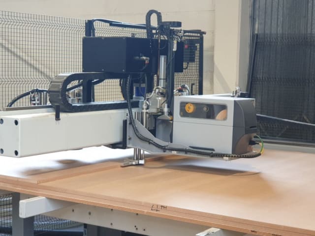 Centro di lavoro con piano NESTING BIESSE ROVER B 2231 NESTING LINE