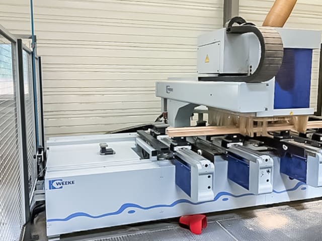Centro di lavoro a Ventose WEEKE BHC 300