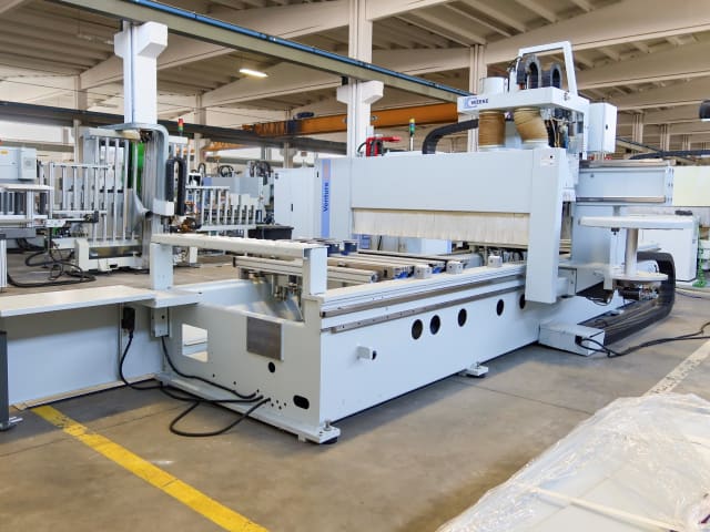 CNC Machine Centers With Pod And Rail WEEKE BMG 211 / VENTURE 220L