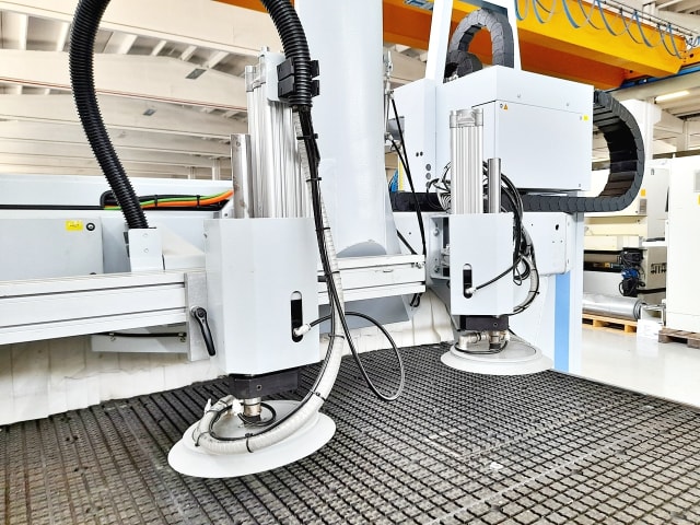 Centra Obróbcze Z Płaskim Stołem Nesting WEEKE VANTAGE 200/510
