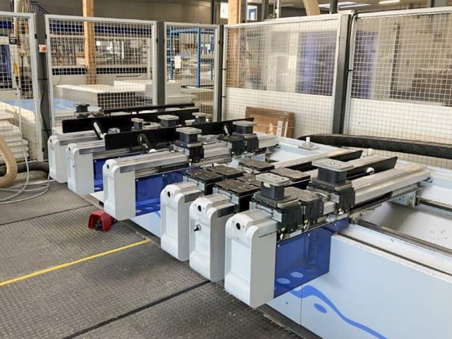 CNC Machine Centres With Pod And Rail WEEKE VENTURE 2M