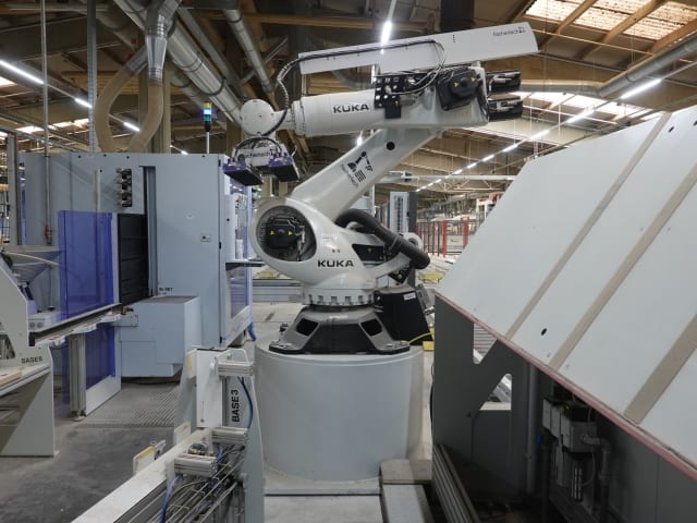 Roboter KUKA KR 120 R2900 extra