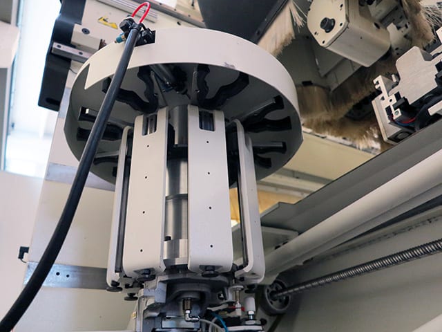 CNC Machine Centers With Pod And Rail SCM TECH Z27