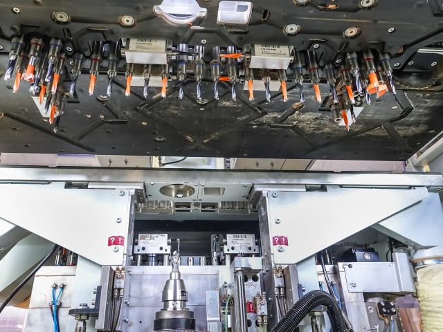 Гибкая машина для сверления и вставки WEEKE BHX 500/D