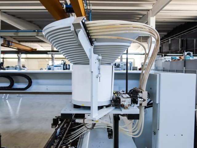 Perforadora-Brochadora Automática WEEKE BST 500