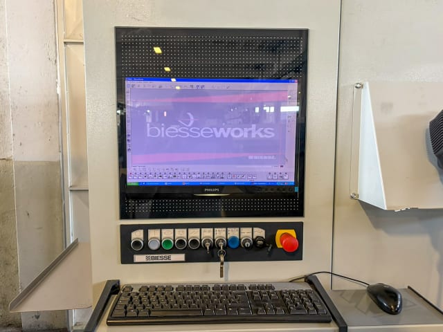 CNC Machine Centres For Routing, Drilling And Edgebanding. BIESSE ROVER B 1984 G EDGE