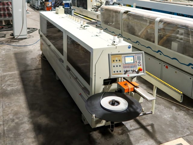 Máquina De Colar Bordos Simples SCM OLIMPIC K 1000