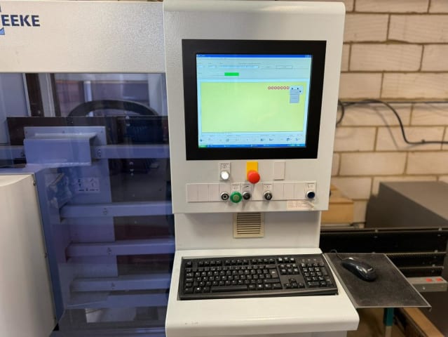 Vertical CNC Machine Centres WEEKE BHX 055