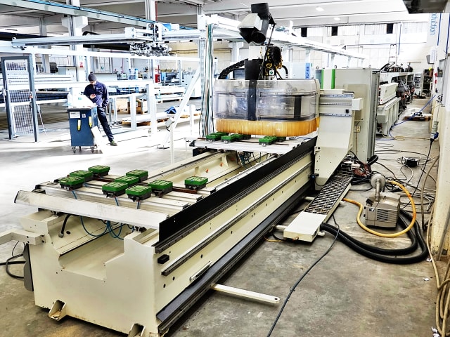 Centro De Mecanizado Con Ventosas BIESSE ROVER B 4.35