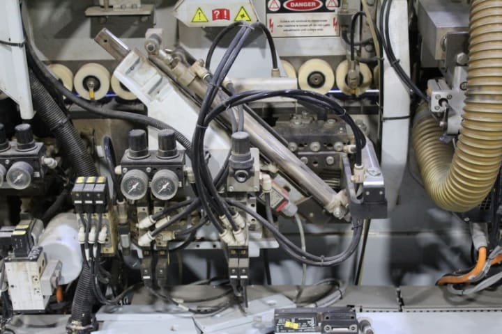 Single Sided Edgebanders BRANDT OPTIMAT KDF 440 AIRTEC