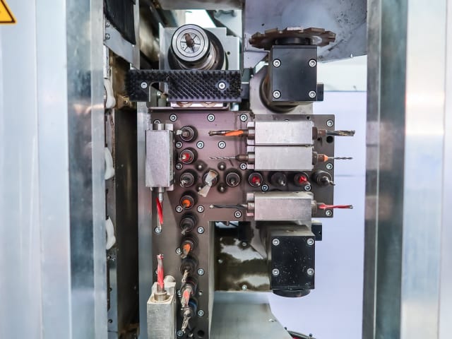 Вертикальный Обрабатывающий Центр HOMAG BHX 200/D