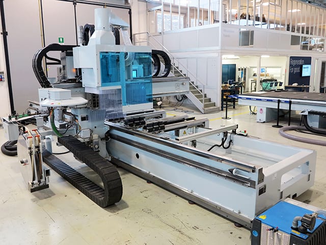 CNC Machine Centres For Routing, Drilling And Edgebanding. HOMAG BAZ 322/60/AP