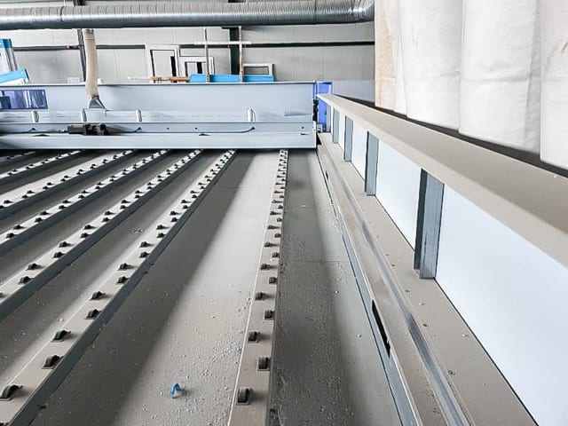 Plattensäge – Beschickung von vorne HOLZMA HPP 300/56/56