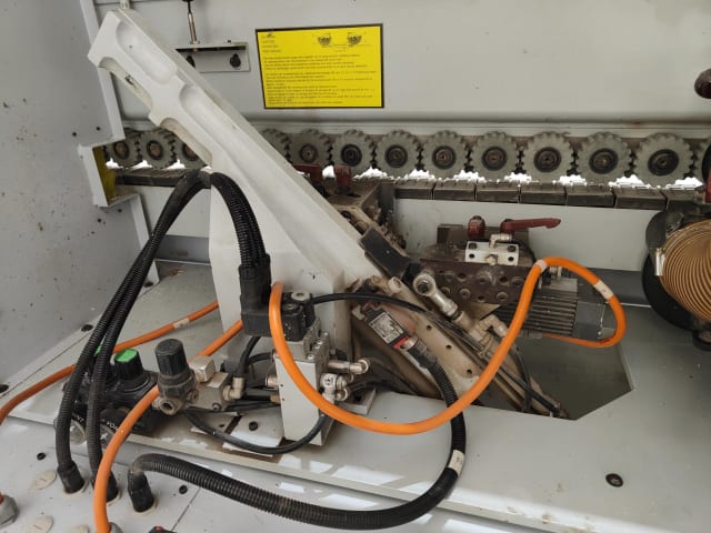 Односторонний Кромкооблицовочный Станок BRANDT KD76F