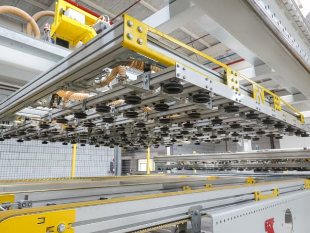 Squaring Lines KRAFT + AVERCON + FRAXINUS FLOORING PRODUCTION LINE