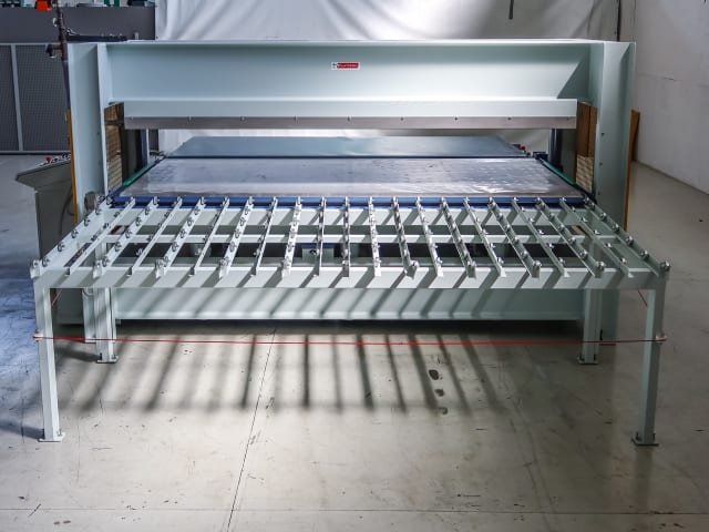 Presse À Cycle Continu SORMEC T 90 A