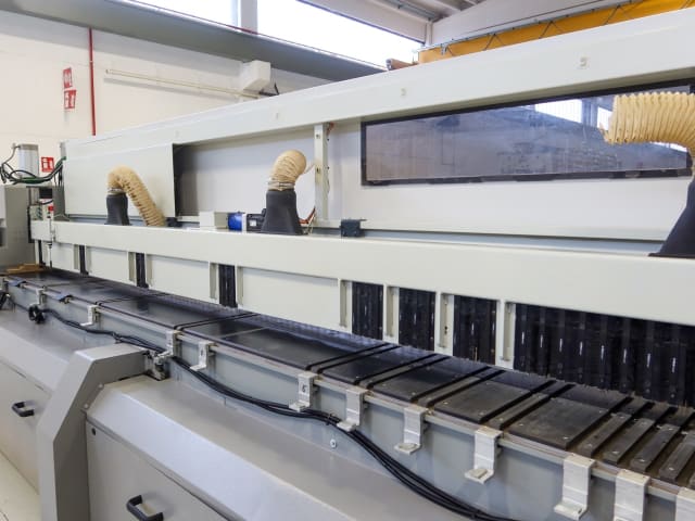 Automatic Rear Loading Panel Saws SELCO WN 610