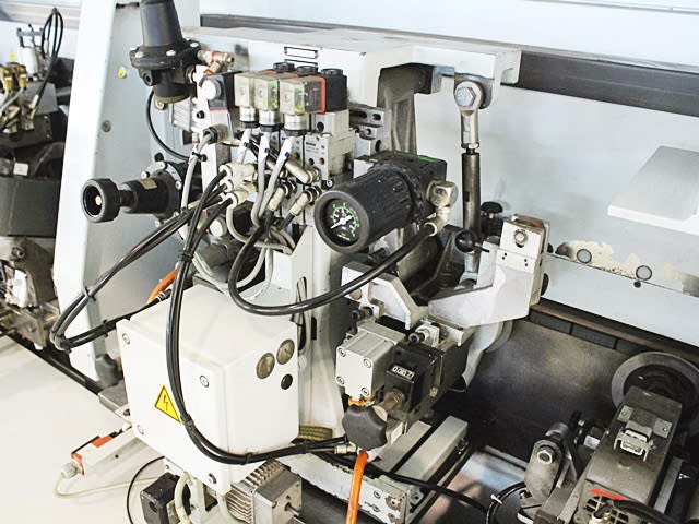 Bordatrice Singola BRANDT KDF 790 PROFILINE