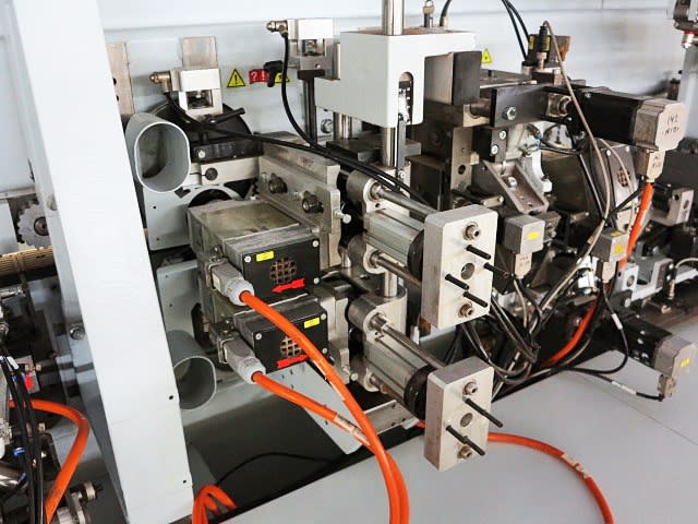 Einseitige Kantenanleimmaschine BRANDT KDF 770
