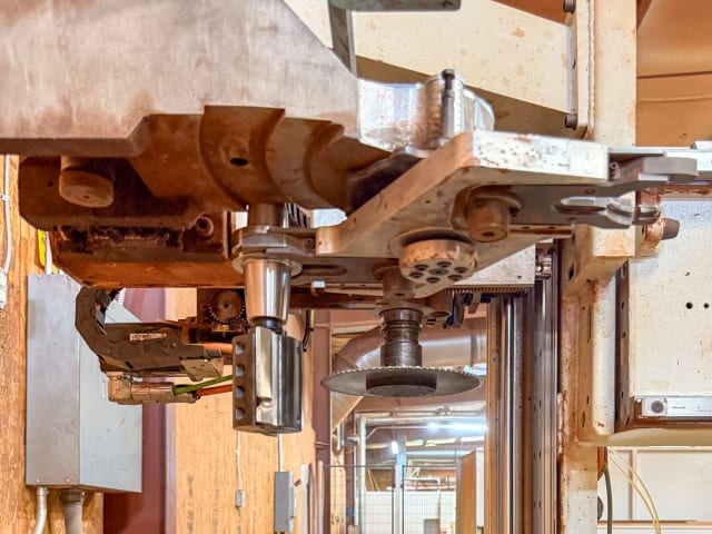 Centro di lavoro a 5 assi SCM ACCORD 40 FX