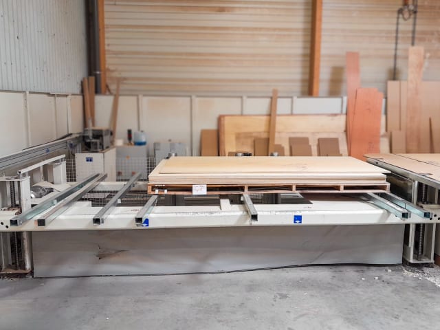 5 Axis CNC Routers MORBIDELLI M400 CELL