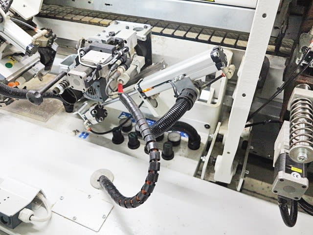 Okleiniarki Pojedyncze BIESSE AKRON 1330 A