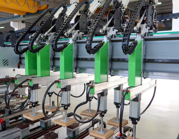 Aвтоматический дыропробивной станок BIESSE TECHNO FDT