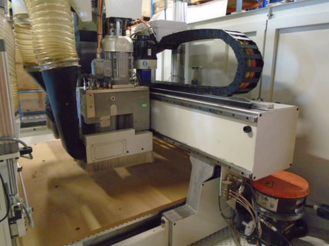 Centro De Mecanizado Con Superficie Nesting MORBIDELLI N100 CEL 12D