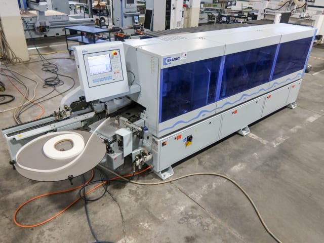 Einseitige Kantenanleimmaschine BRANDT KDF 650