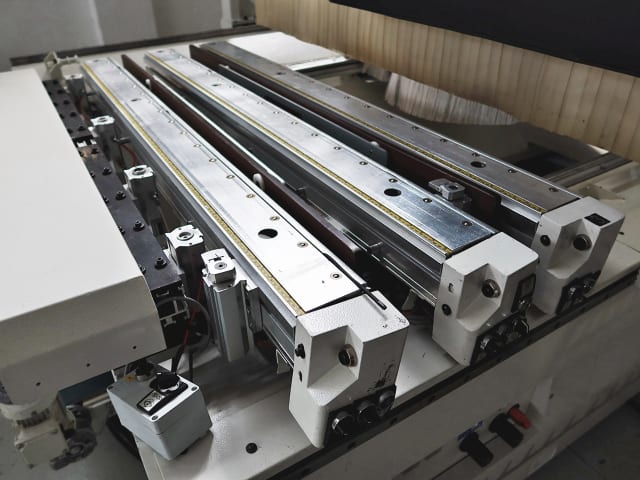 5 Axis CNC Routers MORBIDELLI UNIVERSAL X5 HDL 36