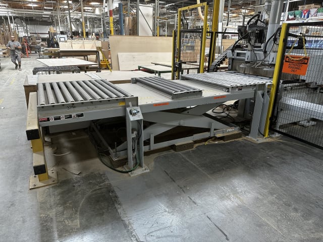 CNC Machine Center with NESTING Table WEEKE VANTECH 512 NESTING