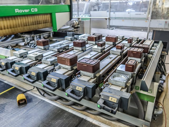 CNC Machine Centres For Routing, Drilling And Edgebanding. BIESSE ROVER C 9.65 CONF.2 TWIN